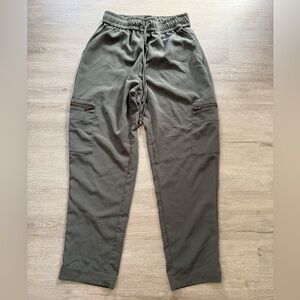 Express High Waisted Cargo Pants, Women’s small